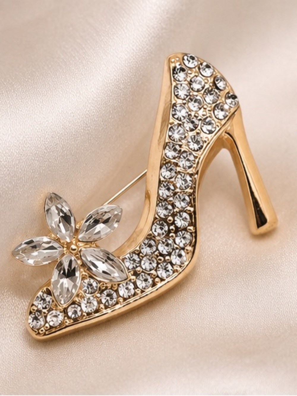 Crystal High Heel Shoe Brooch Gold Tone Fashion Pin